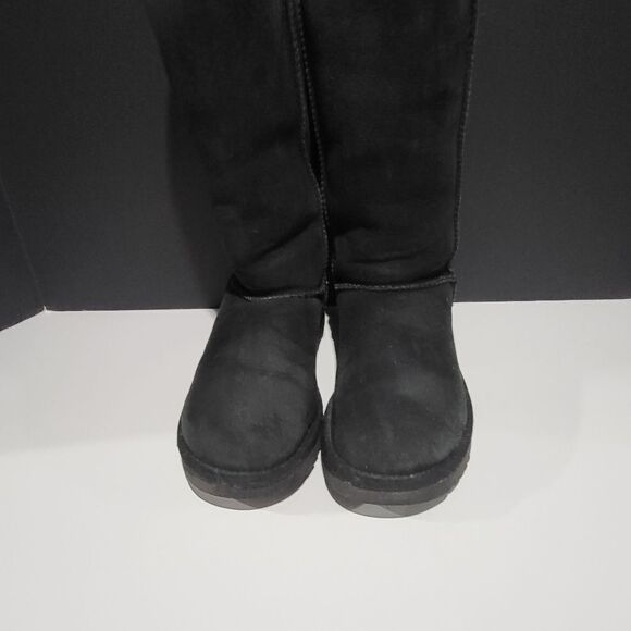 Ugg Size 6 Tall Black Boots - Picture 4 of 11